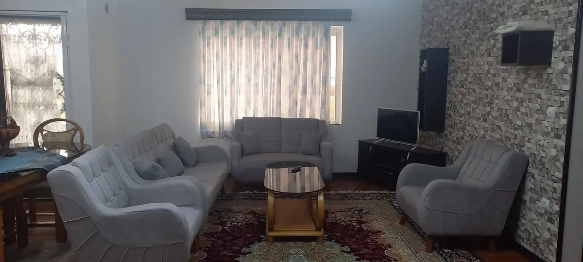 آپارتمان دوخوابه برگل ۲