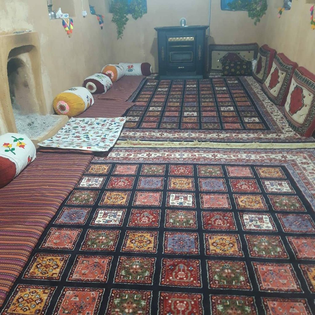 اقامتگاه سنتی آوا - واحد گلریز