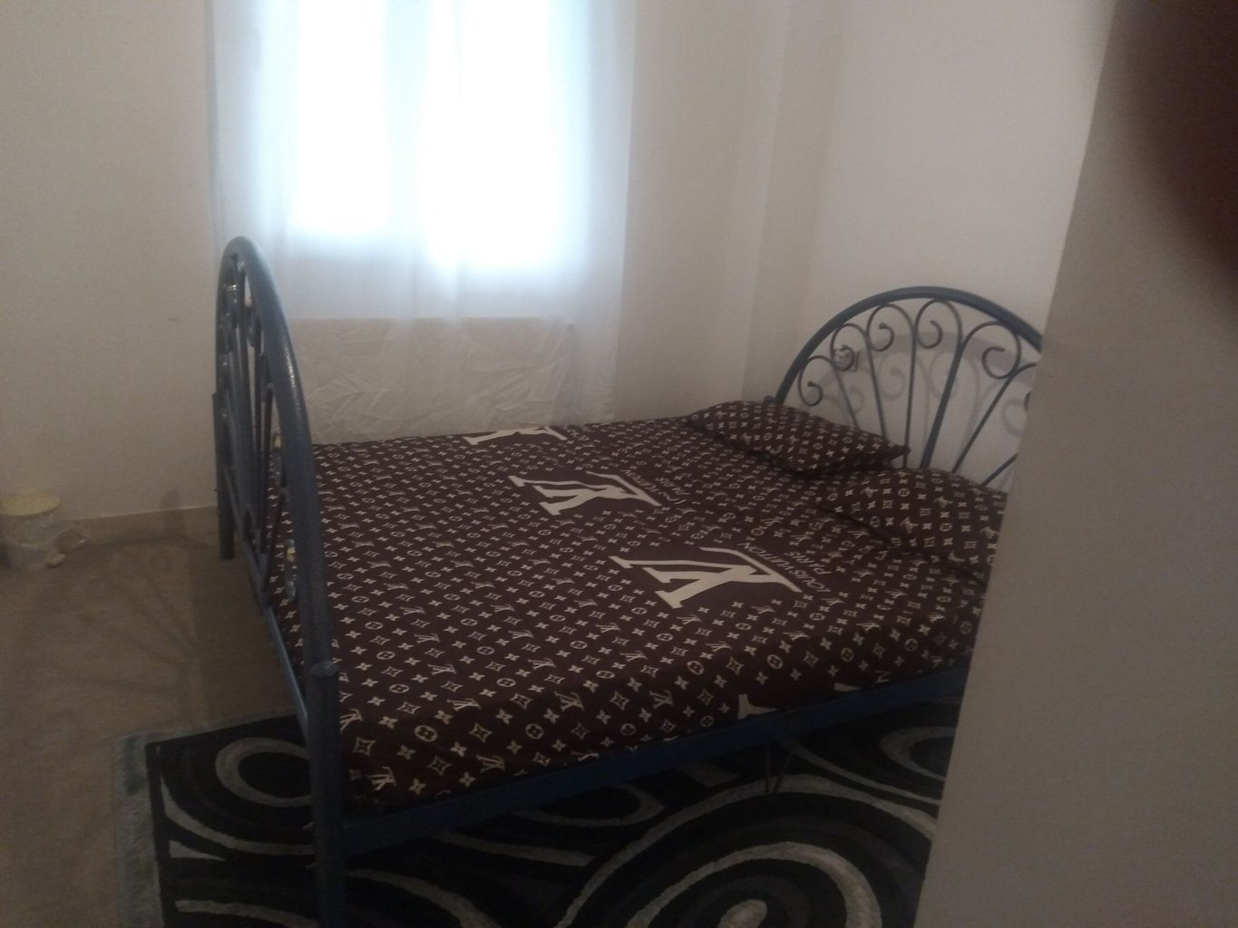 دوخوابه گیسوم آریا - اطاق خواب