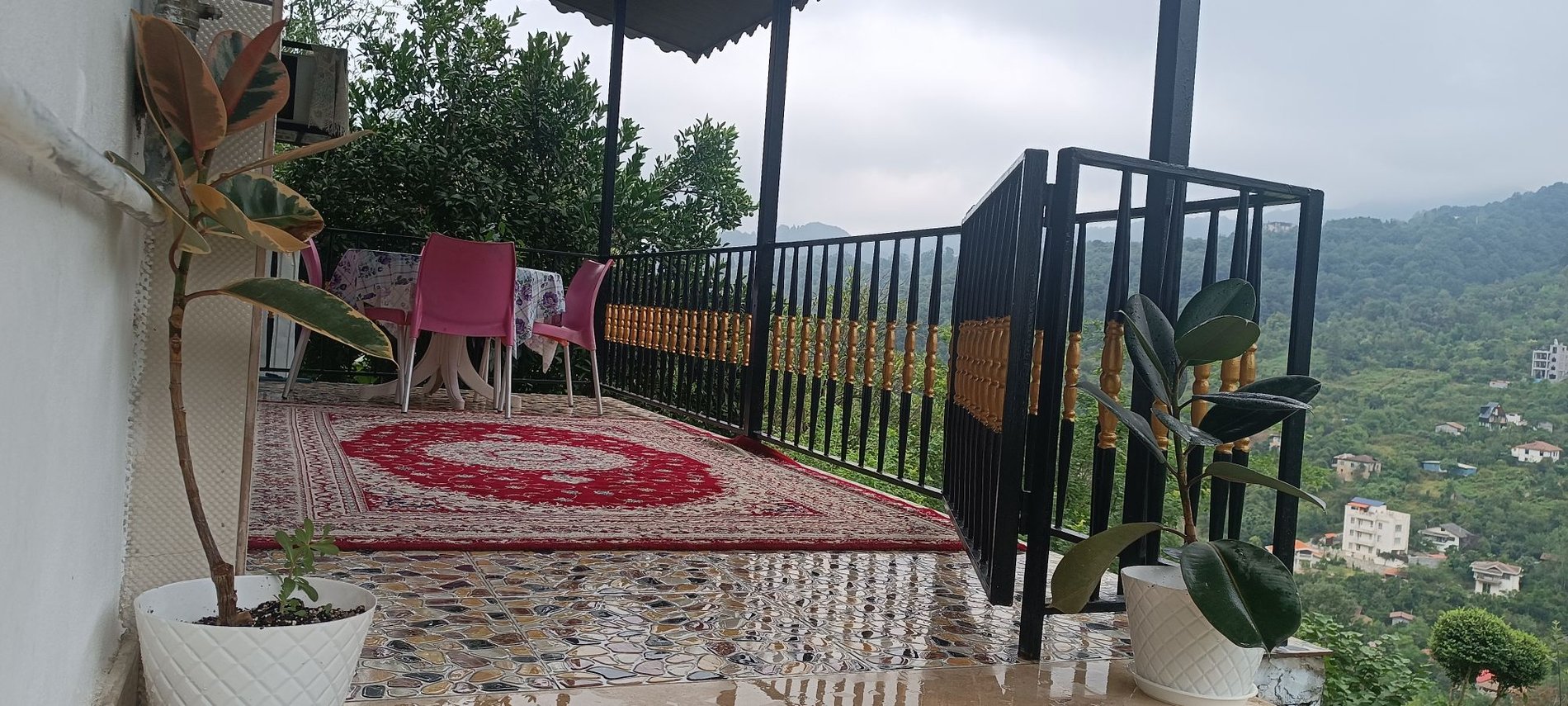 کلبه دوخوابه جکوزی دار جنگلی امیر حسین