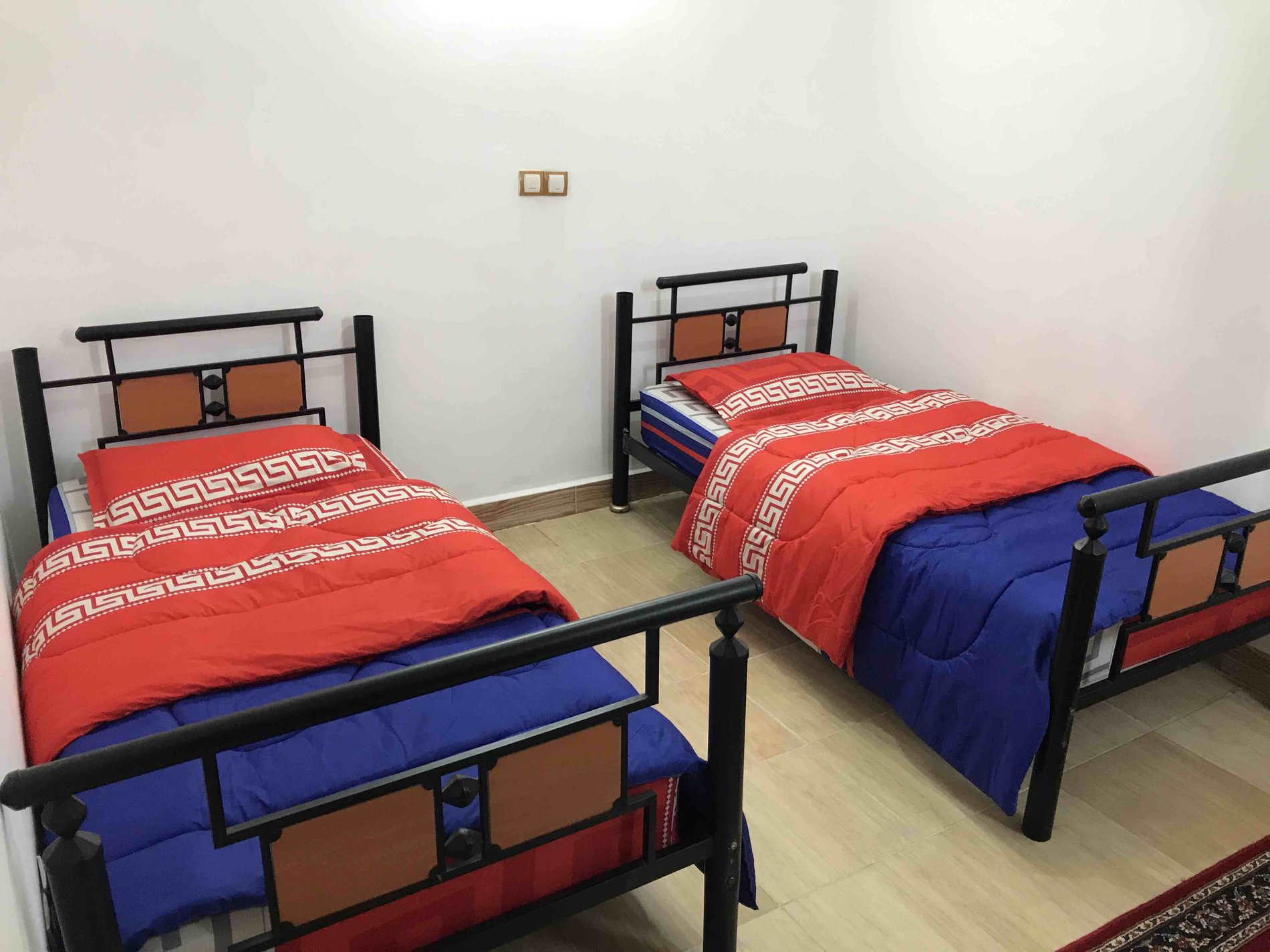 دوخوابه هفت تنان