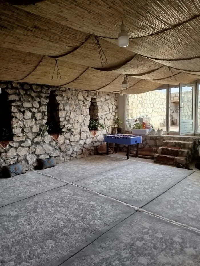 ویلا فلت رستا مهر - میز فوتبال دستی