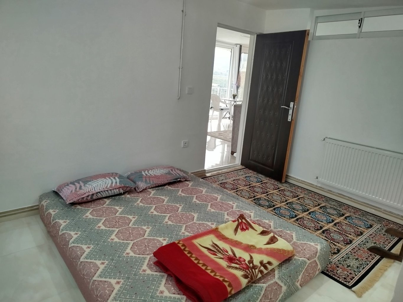 یک خوابه جنگلی دوستان