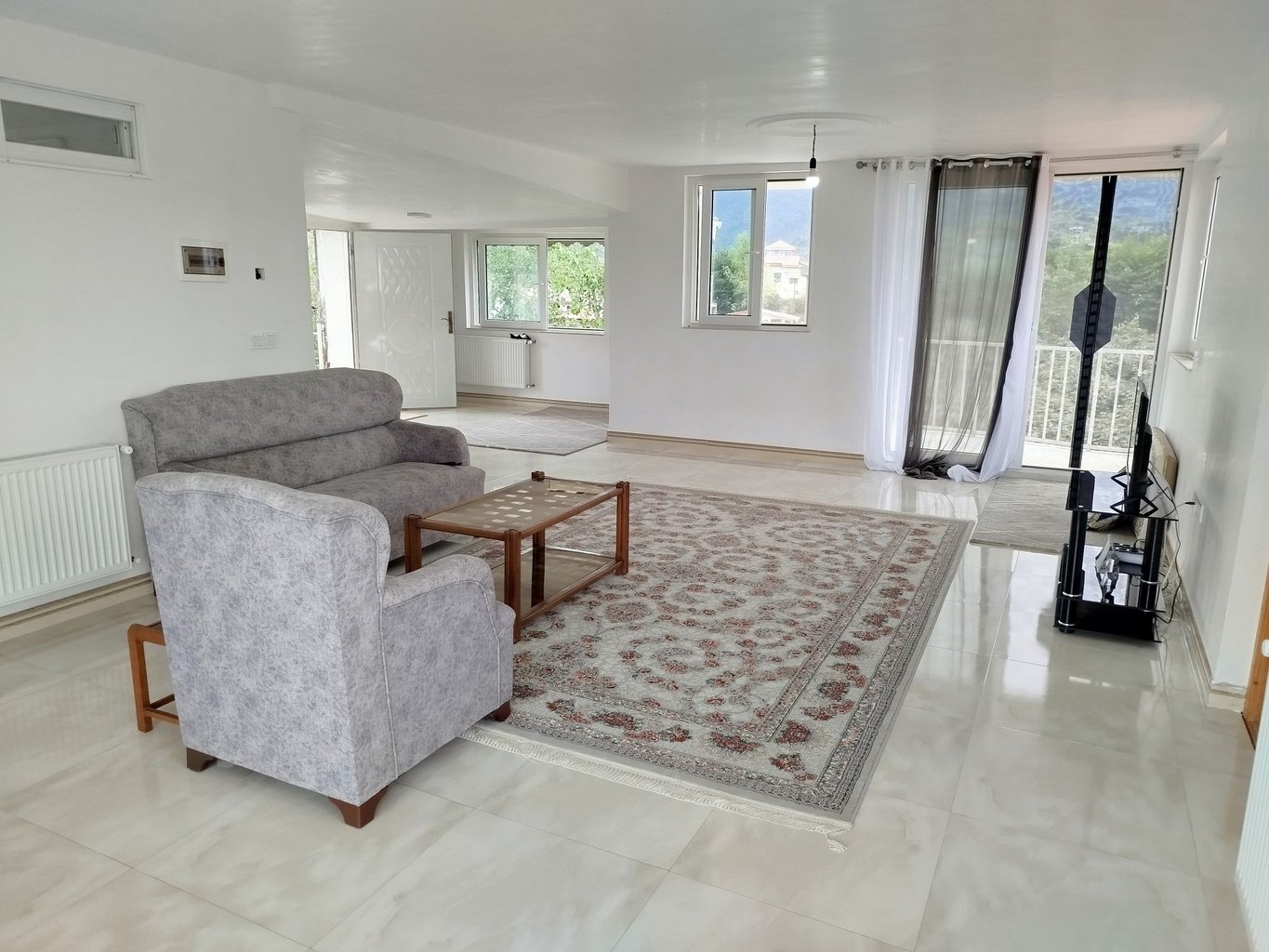 یک خوابه جنگلی دوستان