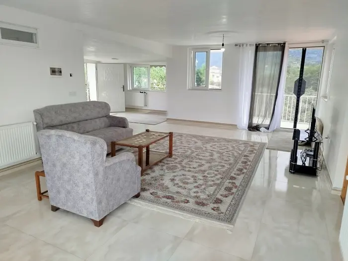 ویلا یک خوابه جنگلی دوستان