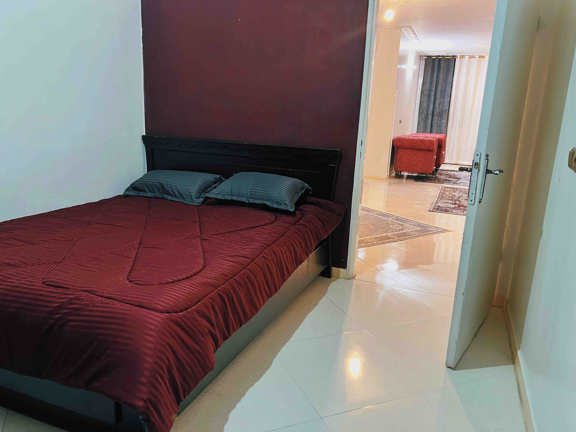 یک خوابه قرمز فرجام نارمک