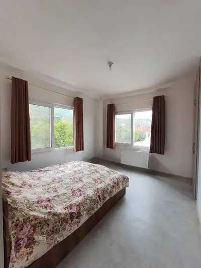 ویلا دوخوابه جنگلی یاس سفید