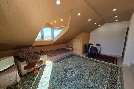 ویلا فلت یاس سفید ۳