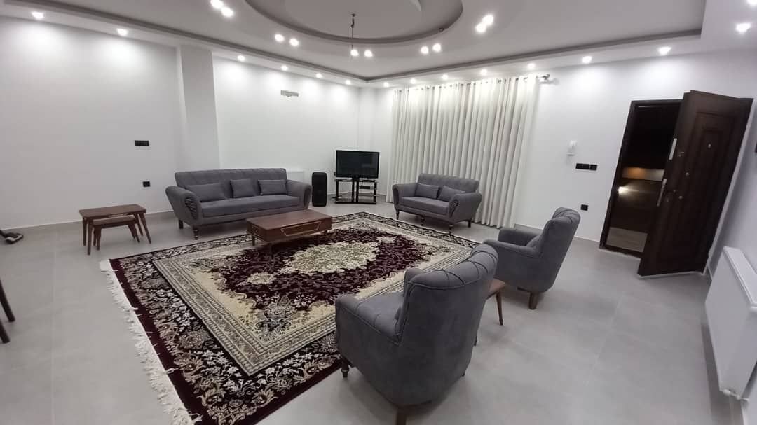 ویلا چهارخوابه استخردار آبگرم درویش آباد