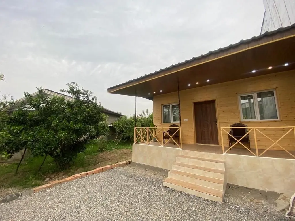 کلبه یک خوابه چوبی آرام 2 - نمای روز