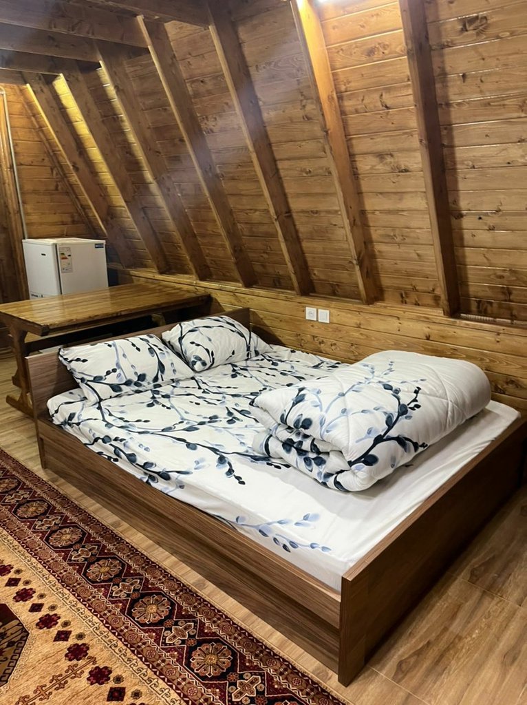 یک خوابه چوبی ماهان