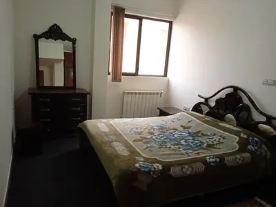 آپارتمان دوخوابه شهرک صدرا