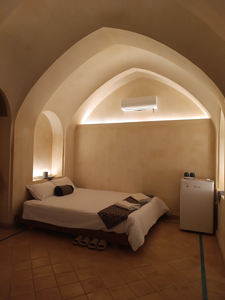 اقامتگاه سنتی سرای طاق چشمه - واحد نگار