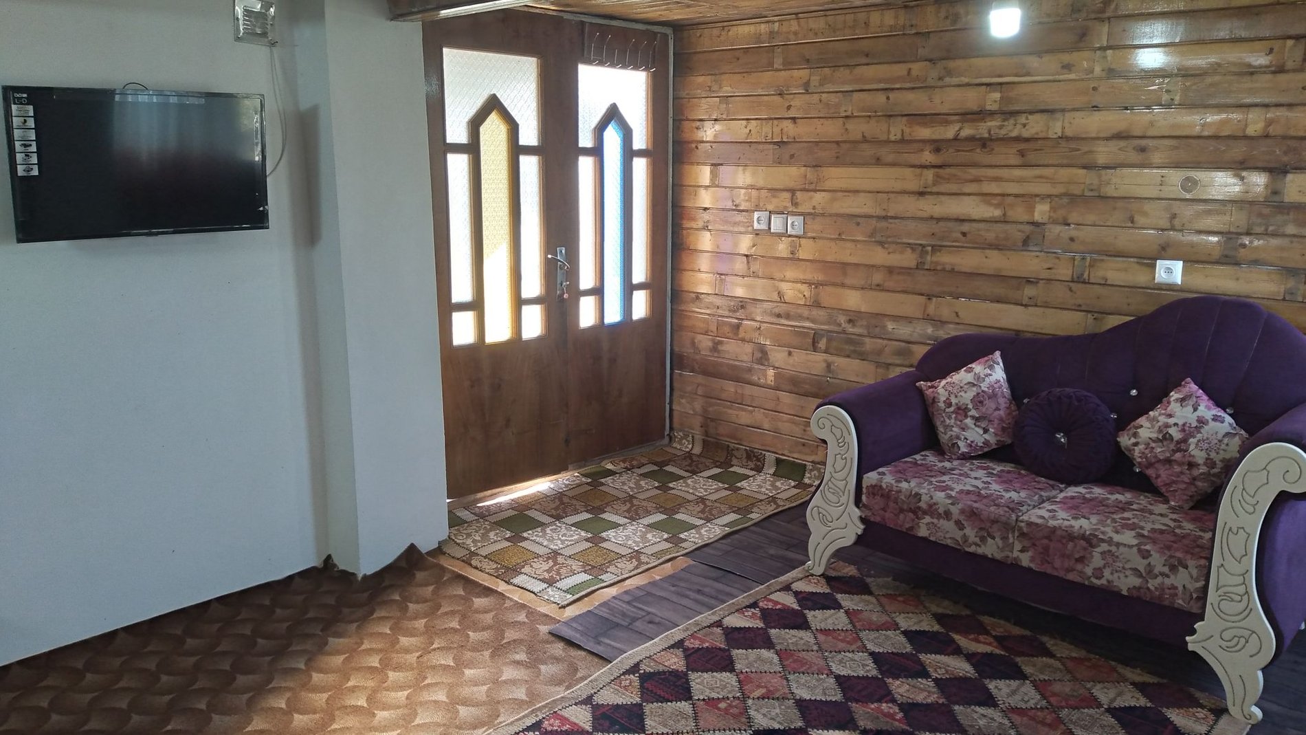 کلبه یک خوابه جنگلی طاها لفور