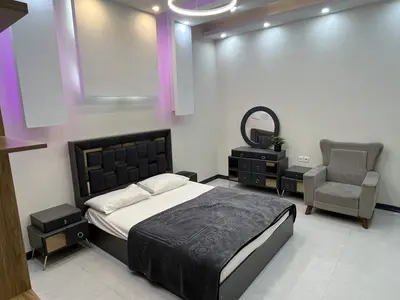 ویلا چهارخوابه استخردار آبگرم عمارت لامور