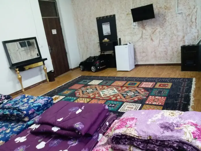 مجتمع اقامتگاهی خجیران - واحد گلدیان - اتاق استخرگاه دارای تلویزیون یخچال بخاری و کولر گازی 