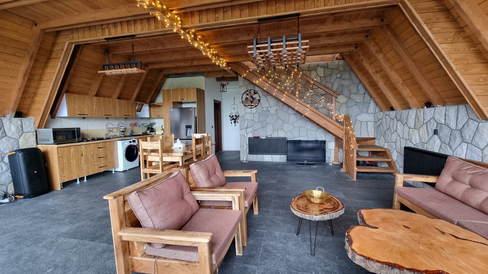 دوخوابه سوئیسی جکوزی دار نوئل آبی