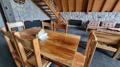 کلبه دوخوابه سوئیسی جکوزی دار نوئل آبی