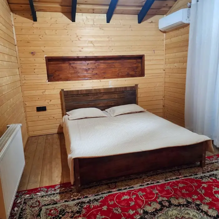 کلبه سه خوابه چوبی دوبلکس بنفشه - اتاق ۲