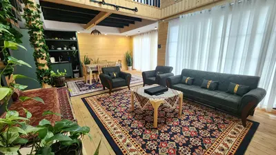 کلبه سه خوابه چوبی دوبلکس بنفشه