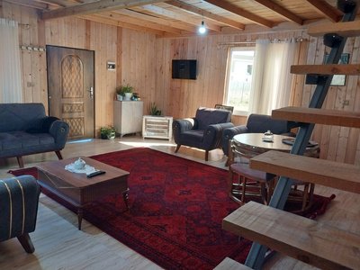 کلبه یک خوابه چوبی باغ انار