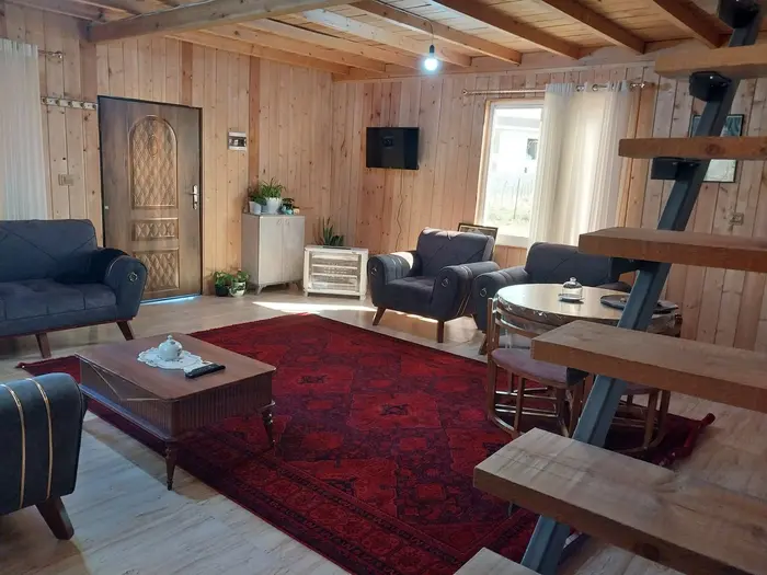 کلبه یک خوابه چوبی باغ انار