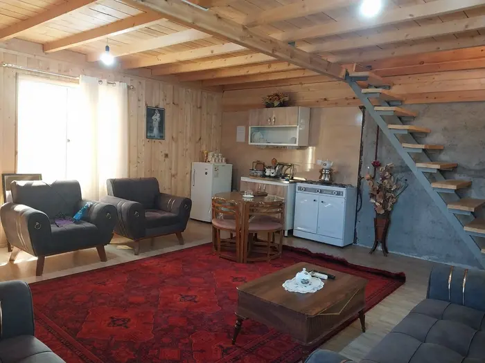 کلبه یک خوابه چوبی باغ انار