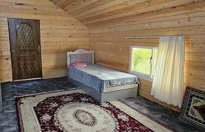 کلبه یک خوابه چوبی باغ انار