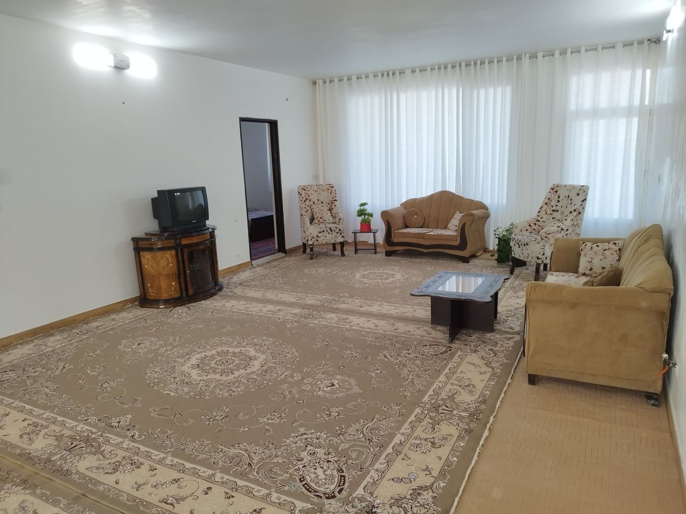 آپارتمان دوخوابه 22 بهمن - پذیرایی