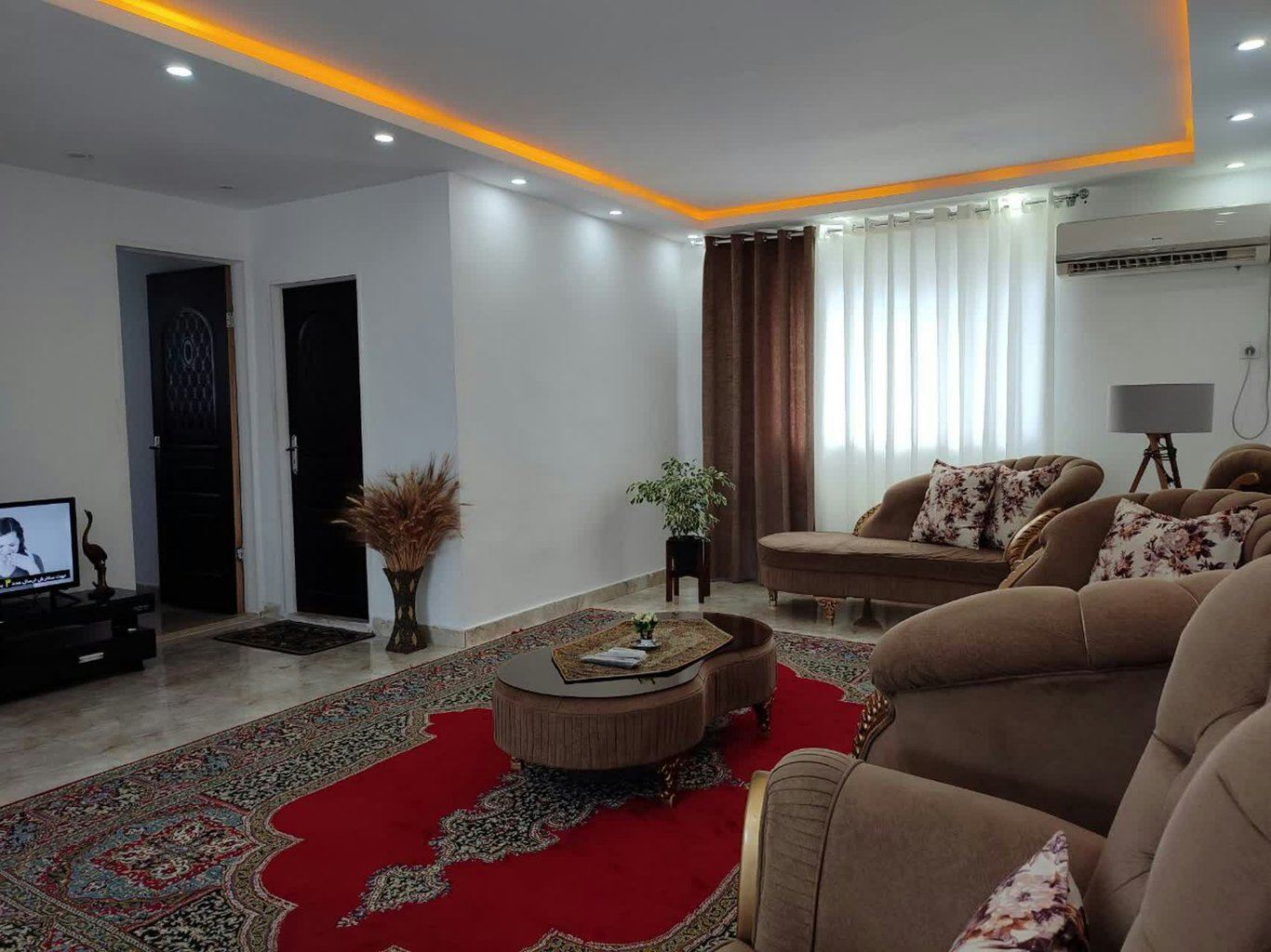 ویلا دوخوابه ساحلی زرین