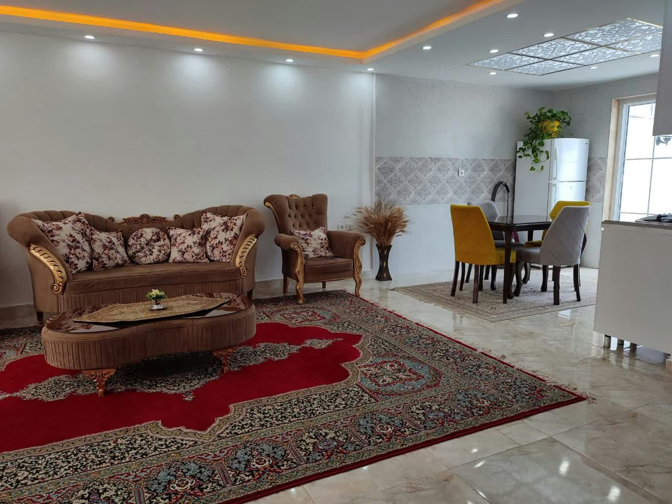 ویلا دوخوابه ساحلی زرین