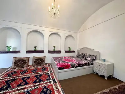 بومگردی چخماق - واحد بالا نشین