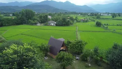 کلبه دوخوابه سوئیسی پدی