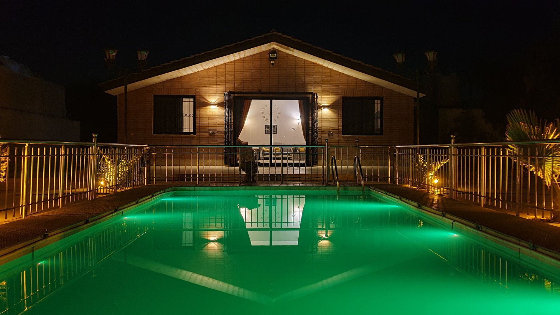 ویلا یک خوابه استخردار بهاران جوزدان