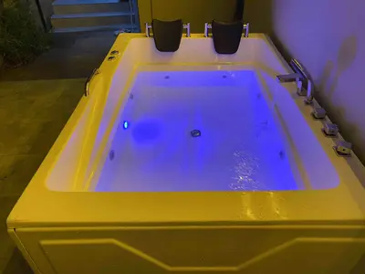 ویلا یک خوابه جکوزی دار سیمبا