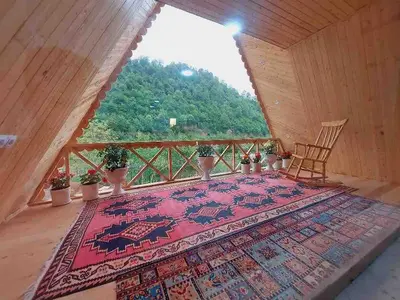 کلبه دوخوابه استخردار آبگرم کاج سبز