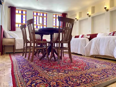 اقامتگاه سنتی ساباط - واحد شش تخته