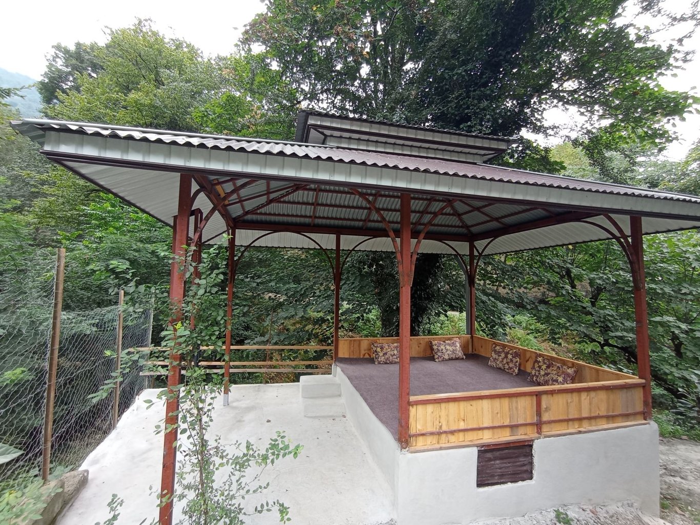 ویلا دوخوابه دوبلکس افرا 1 - آلاچیق با فضای نشیمن 9 متری