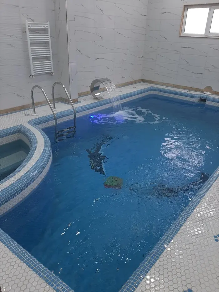 ویلا سه خوابه استخردار فوشازده