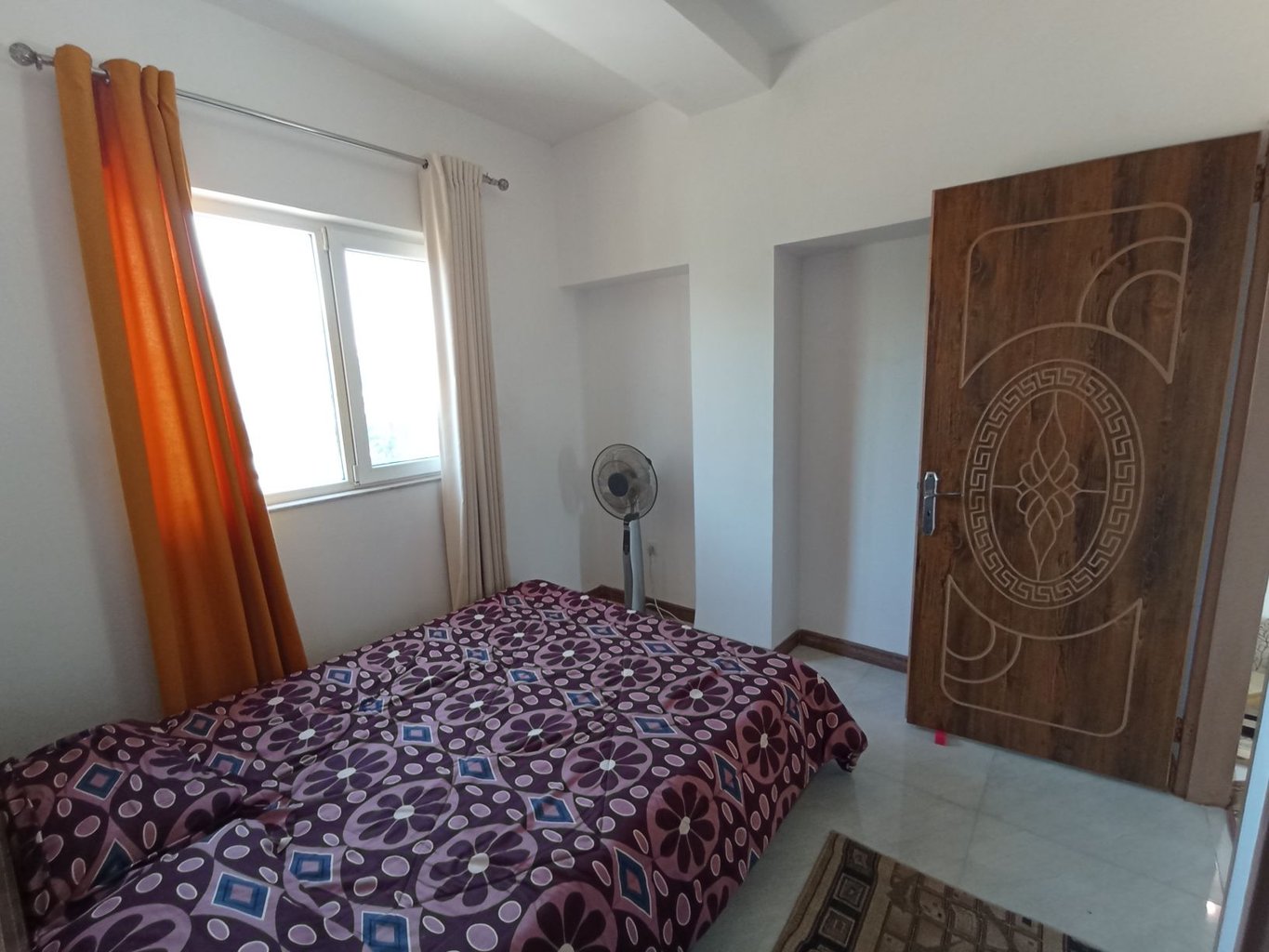 دوخوابه سرای نگین