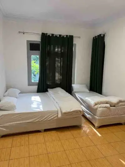 مسافرخانه کاج باب همایون - واحد سه تخته