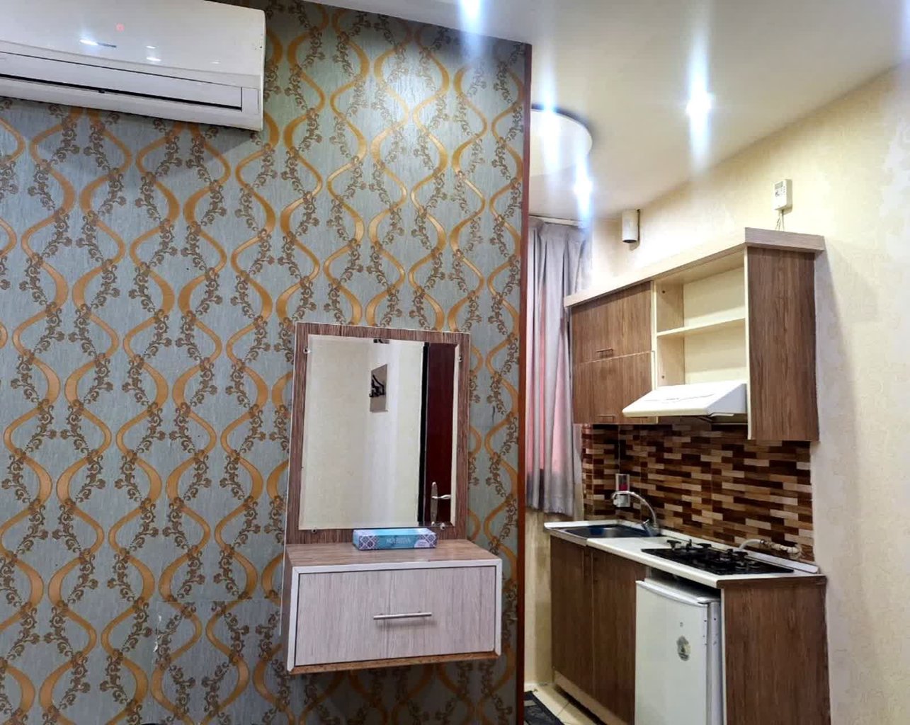 مسافرخانه سورن - واحد ۳ تخته - مشاعات