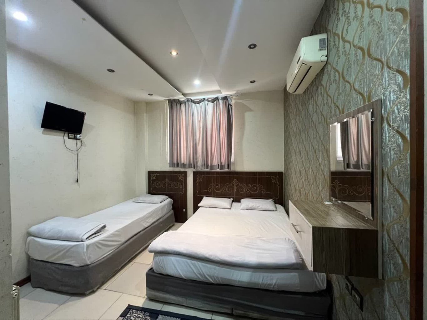 مسافرخانه سورن - واحد ۳ تخته