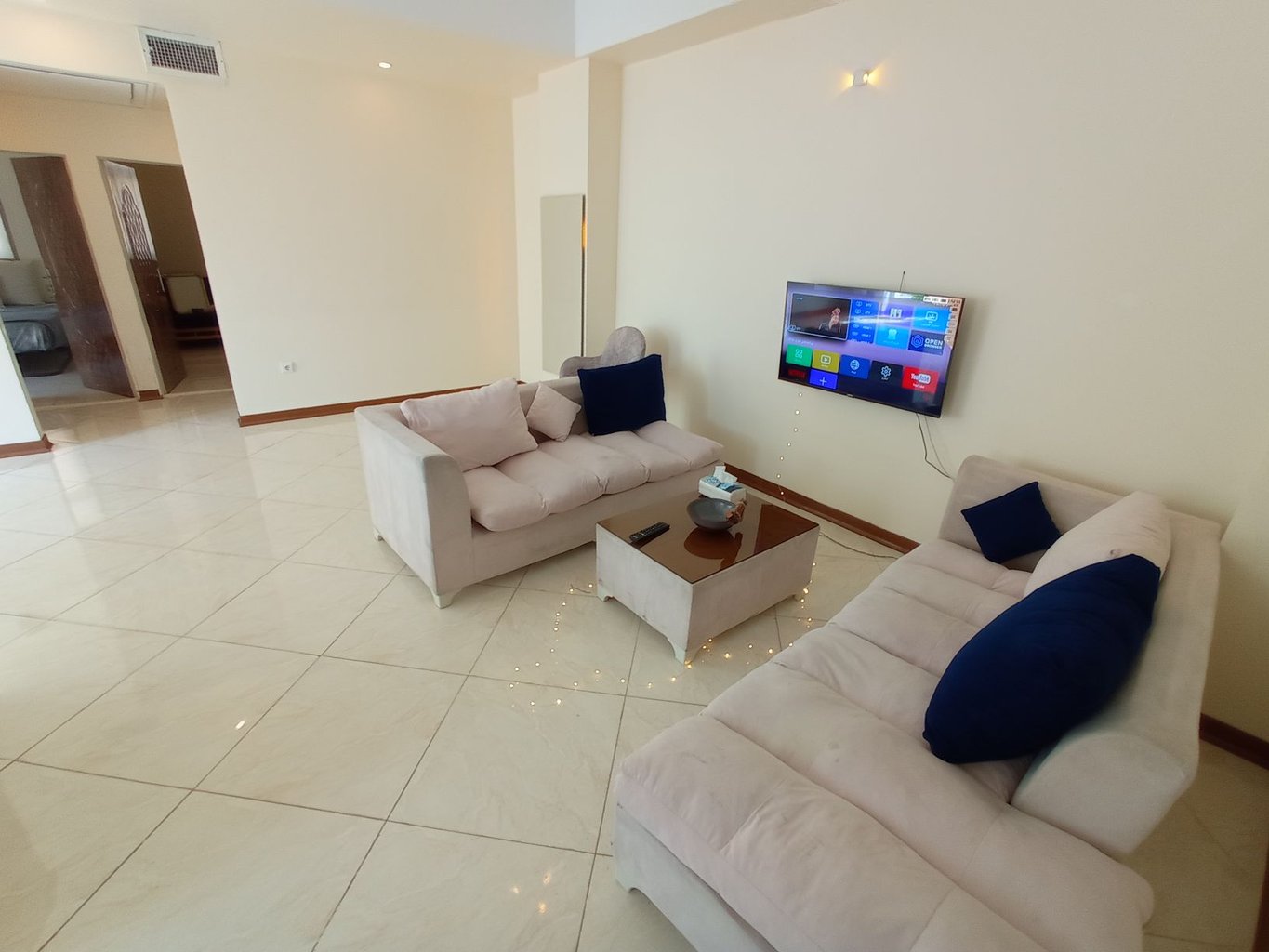 دوخوابه آچیلا شریعتی