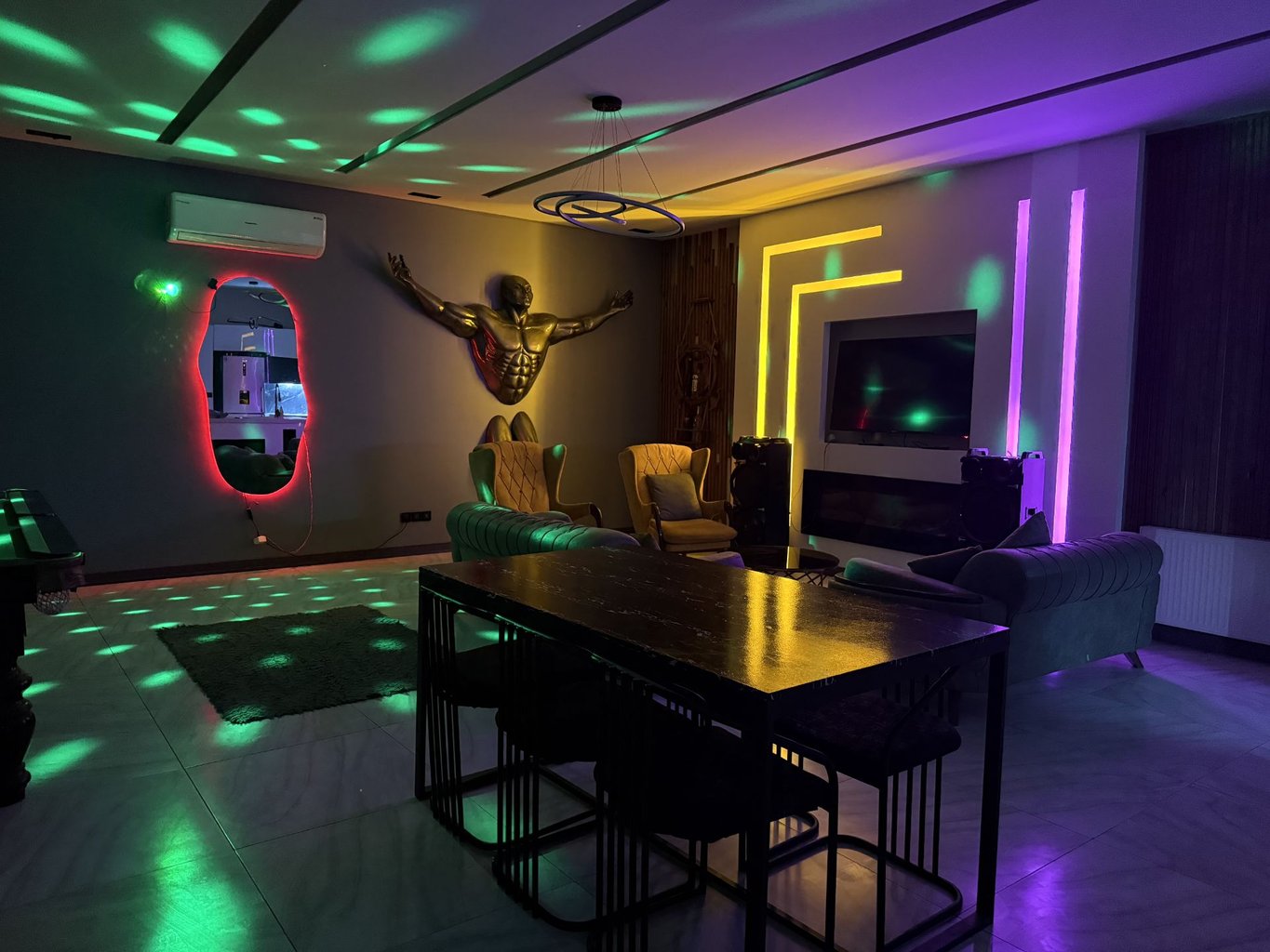 ویلا دوخوابه استخردار آبگرم هامان