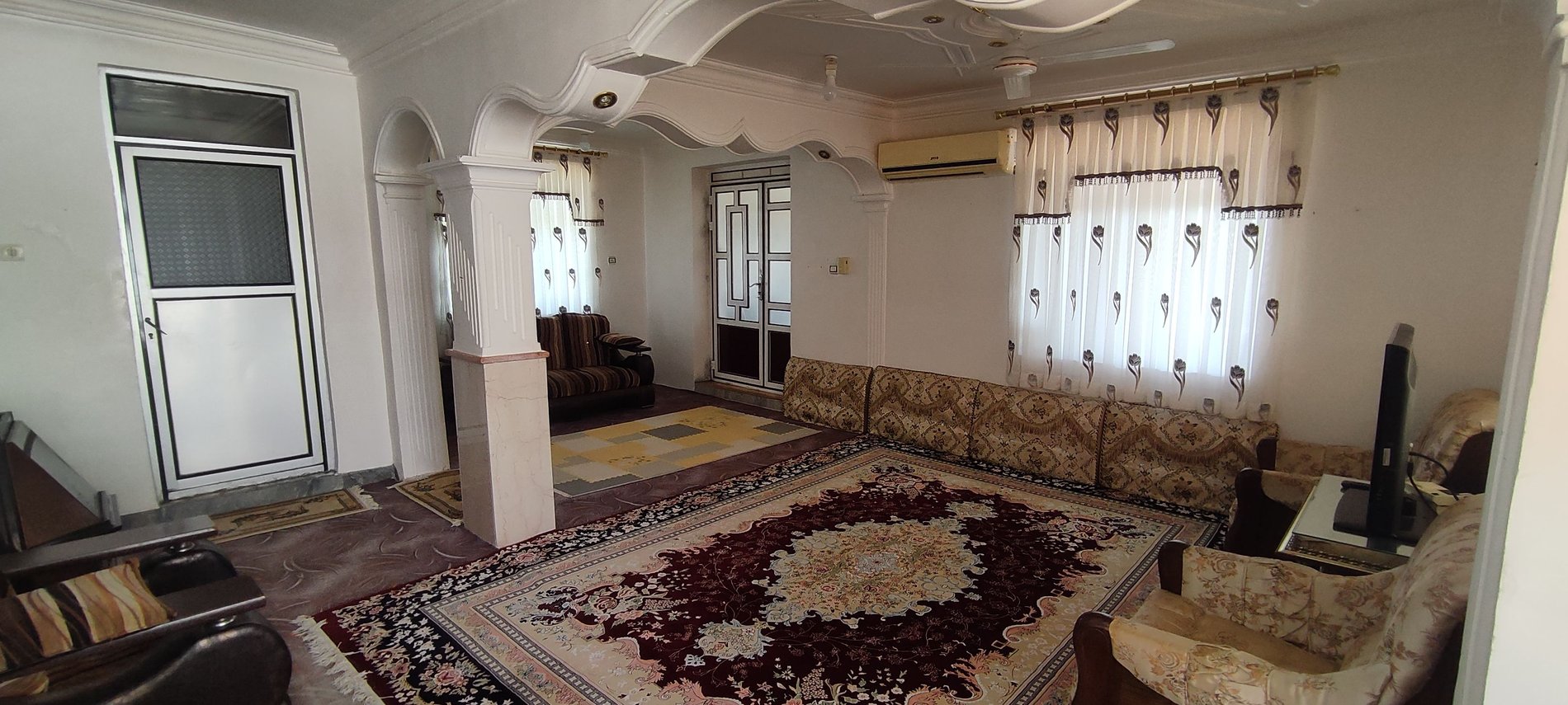 دو خواب حسینیان