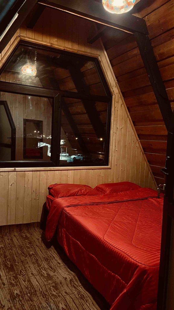 دوخوابه سوئیسی میله‌ سرا