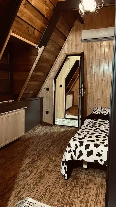 کلبه دوخوابه سوئیسی میله‌ سرا