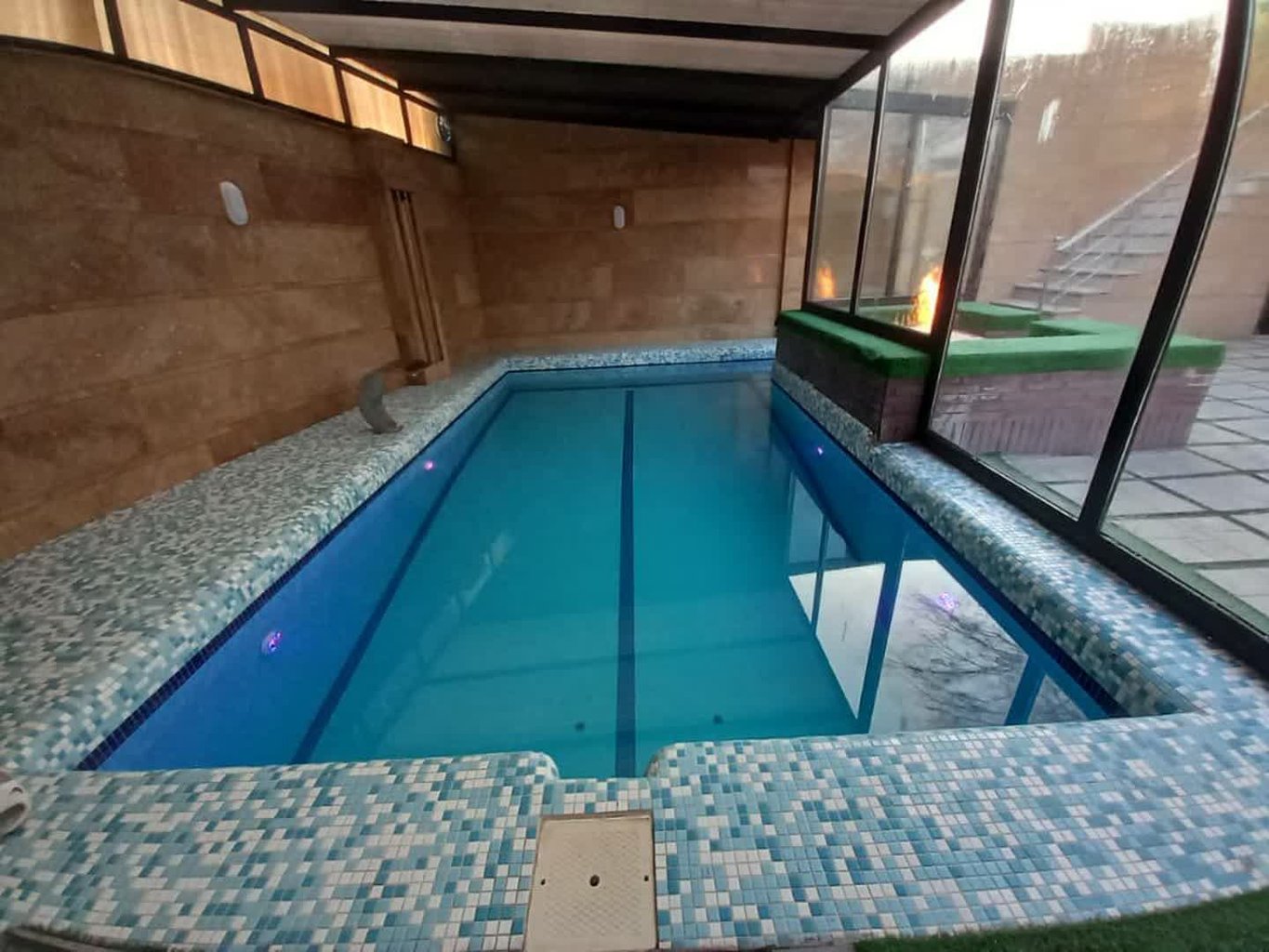 دوخوابه استخردار آبگرم قائم