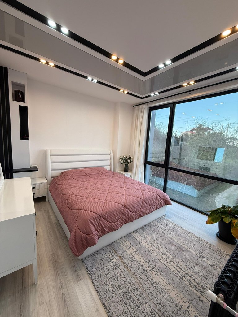 ویلا سه خوابه جنگلی استخردار آبگرم شایان